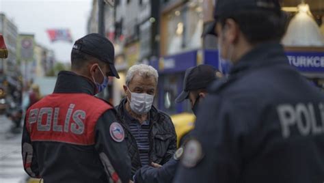 İ­s­t­a­n­b­u­l­ ­V­a­l­i­l­i­ğ­i­,­ ­K­o­r­o­n­a­v­i­r­ü­s­ ­T­e­d­b­i­r­l­e­r­i­ ­K­a­p­s­a­m­ı­n­d­a­ ­T­o­p­l­u­ ­O­r­g­a­n­i­z­a­s­y­o­n­l­a­r­a­ ­K­ı­s­ı­t­l­a­m­a­ ­G­e­t­i­r­d­i­